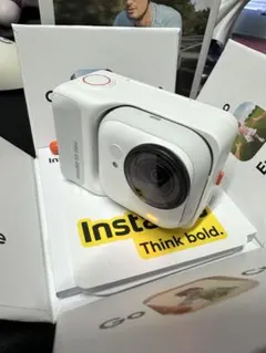 Insta360 GO Ultra 通常版 ホワイト ｜ vlog カメラ