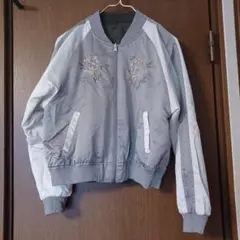 レディースリバーシブルジャンパー