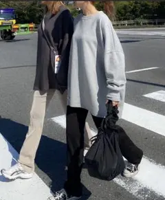 美品‼︎翌日配送♪オーバーサイズドルマンスリットロンTee