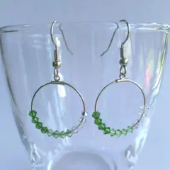 クリスタルフープピアス(グリーン)