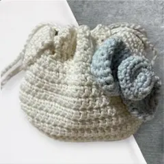 ハンドメイド 猫モチーフ 巾着ポーチ（リボン付き）