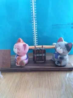 猫の置物 陶器製