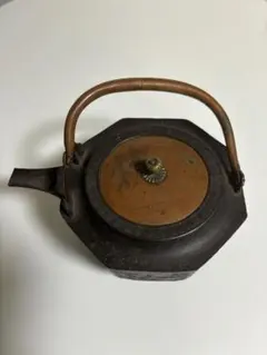 Item thumbnail for item 3f35c996-3c9a-4e48-b047-fee9de39d8e4