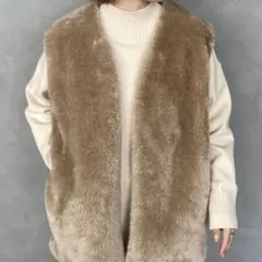 ローリーズファーム　ファーベスト ベージュ　フリーサイズ