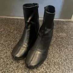 ブーツ サイドジッパー付き　黒