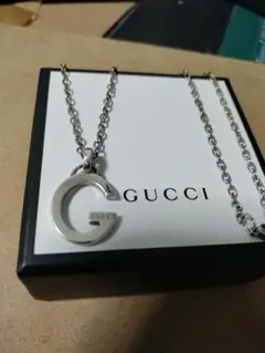 美品 GUCCI グッチ シルバー925 Gネックレスイタリア製 高級感あり