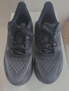 クリフトン9 HOKA