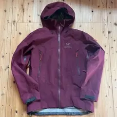 Item thumbnail for item 80199993-bc92-4ea8-bd16-f759d0ae576e