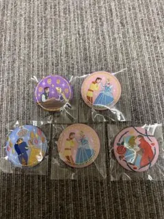 ディズニー刺繍缶バッジ