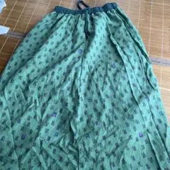 週末セール　サマンサモスモス　本柄　スカート