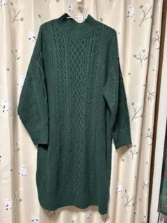 【美品】ダークグリーン ケーブル編み ニット Mサイズ