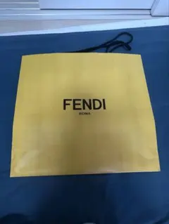 フェンディ　ショップ袋　paper bagのサムネイル