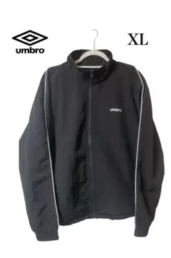 umbro ブラック ナイロンジャケット