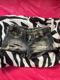 ローライズ短パン