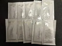 ぴ*こ様 コスメデコルテ　AＱ　リペア　エッセンスシャンプー　10包