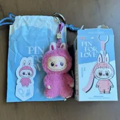 ラブブ　イニシャル 【Q】　PIN FOR LOVE