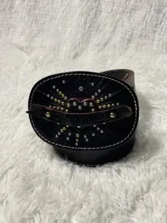 DSQUARED 2レザーベルト スカル装飾付 き DSQUARED 2レザーベルト スカル装飾付 き - メルカリ
