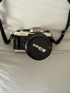 Nikon FM10 フィルム一眼レフカメラ 本体のサムネイル
