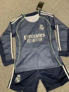 140cm レアル・マドリード新モデル　背番号無し　子供長袖シャツセット