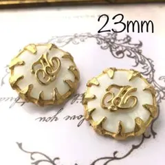 Item thumbnail for item 39b8a3e1-a8c1-499b-8335-6b4809c822b3