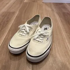 Item thumbnail for item f61cc207-9eb3-4df5-956e-8922eecbf175