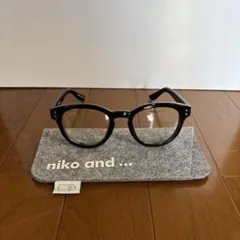 niko and…オリジナル調光レンズサングラス（ブラック）