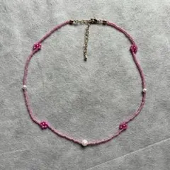 ハンドメイド　ビーズネックレス　お花　ピンク
