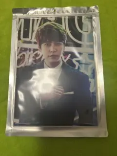 Item thumbnail for item e9ef3d90-00b8-44ce-be88-b16b9f47e94f