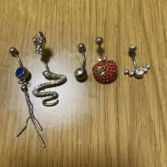 早い者勝ち！大幅お値下げヘソピアス！新品2点、中古品3点！5点セットで販売です