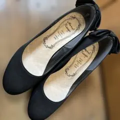 パンプス　黒　リボン付き　22.5センチ