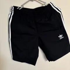 adidas ショートパンツ 黒 ストライプ付き 新品