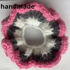 ハンドメイド　シュシュ　ホワイト　グレー　ピンク　かぎ針編み　春カラー　毛糸