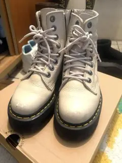 【爆速発送可能】Dr.Martens 8ホール
