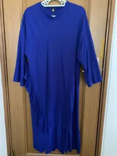 メルロー　merlot ラッフルフリルラインTシャツワンピース ブルー