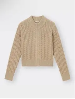 GU ケーブルフルジップセーター　ベージュ