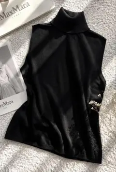 【MaxMara】タートルネック ノースリーブ ニット シルク 高級のサムネイル