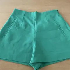 ZARA ショートパンツ グリーン Sサイズ