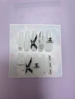 CHANEL ネイルチップ 10本セットのサムネイル