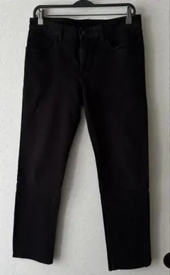 ユニクロメンズスキニーパンツ黒のサムネイル