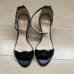 carino ブラック ハイヒール ストラップ付き