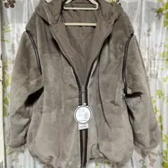 【新品未使用】リバーシブル⭐︎フード付きブルゾン ＊ 大きいサイズ