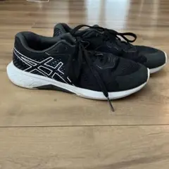 ASICS ブラック スニーカー