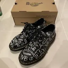 Dr. Martens メッセージプリント レースアップシューズ