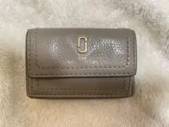 マークジェイコブス MARCJACOBS 三つ折り財布 グレージュのサムネイル
