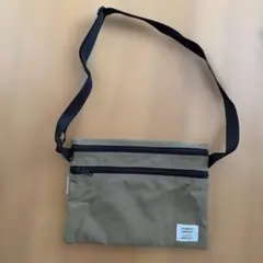 PARROTT CANVAS ショルダーバッグ カーキのサムネイル