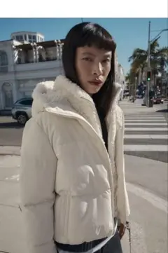 ZARA　フェイクシープスキンフード付き撥水ウィンドブレーカーアノラック