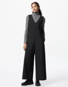 UNIQLO ジャンプスーツ 黒 ブラック Mサイズ