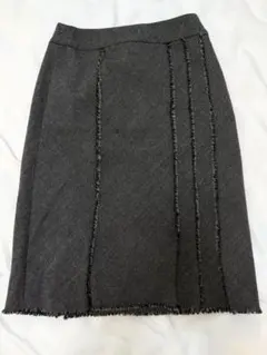 【美品】COMME CA ISMレディーススカート ダークグレー フリンジ加工