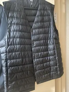 ユニクロ　ダウンベスト
