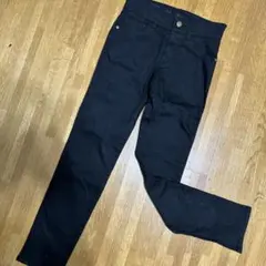 キッズ　黒 スキニーパンツ 140cm